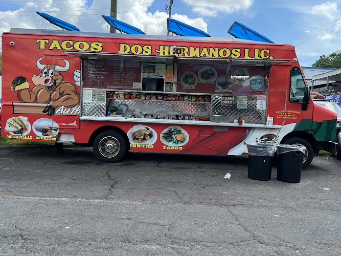 Dos Hermanos (Taco Truck)