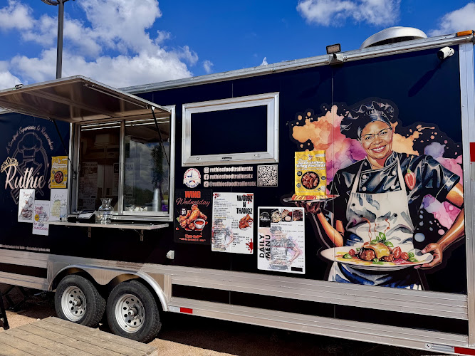 Ruthie's Food Trailer